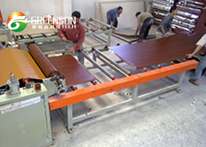 Πλαισιωμένη διπλάσιο μηχανή επιστρώματος ελασματοποίησης εξώθησης φύλλων αλουμινίου αργιλίου ταινιών PVC γυψοσανίδας
