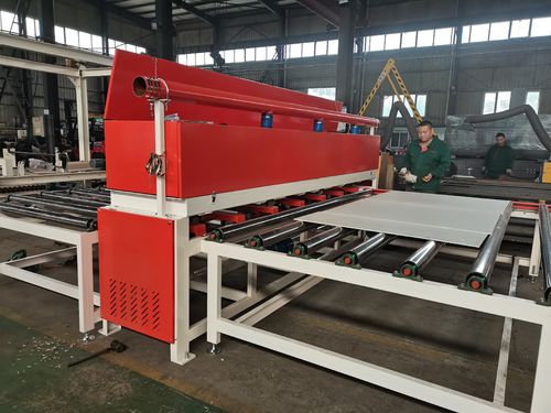 Εξατομικευμένη Μηχανή Κοπής Γυψοσανίδας 3 Μέτρων για Ρώσους Πελάτες