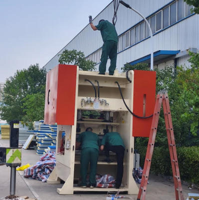 Καλή τιμή. Τύπος διάτρητης μηχανής διάτρητης επιτροπής γύψου 100 τόνοι σε απευθείας σύνδεση