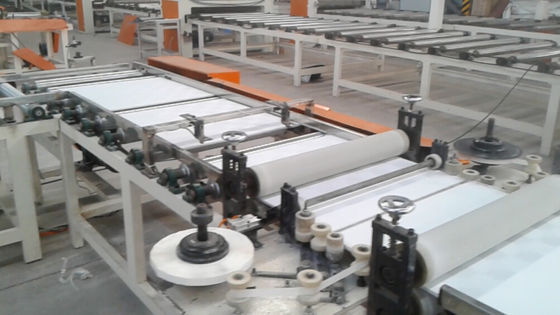 Αυτόματη μηχανή τοποθέτησης σε στρώματα που μπορεί να κοπεί αυτόματα