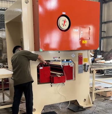 Υδραυλική πίεση Pneumatic πλήρως αυτόματη μηχανή διάτρησης Eyel