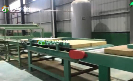 Καλή τιμή. Αυτόματη μηχανή κατασκευής πινάκων από λευκό μαλλί με πλάτος πλάκας 1200-2400 mm, πυκνότητα 80-200 kg/m3 και έλεγχο PLC για ακρίβεια σε απευθείας σύνδεση