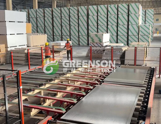 Καλή τιμή. 1300mm αποτελεσματικό πλάτος στρώσης γραμμή παραγωγής πλακιδίων οροφής γύψου με ρυθμιζόμενη ταχύτητα 2-15m/min και ηλεκτρικό έλεγχο συστήματος PLC σε απευθείας σύνδεση